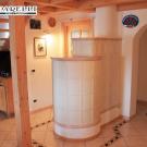 Stufa ad olle con rivestimento in maiolica Arcadia ( cod. 214).