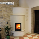 Stufa olle in maiolica e muratura (cod. 242).