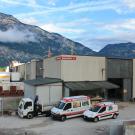 Il laboratorio visto dall'esterno, con il nostro parco automezzi. Il laboratorio visto dall'esterno, con il nostro parco automezzi.
