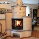 Stufa ad olle con rivestimento Jasba ed inserto in ghisa (cod. 56).