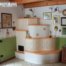 Stufa in maiolica e muratura (cod. 57).