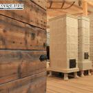 L'ingresso al museo delle stufe antiche del trentino: si intravedono tre stufe Bormiolli del 1800.